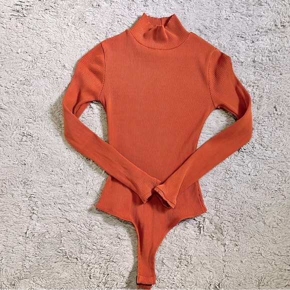 Lulu’s | Ribbed Turtle Neck Thong Bodysuit - Picture 1 of 5